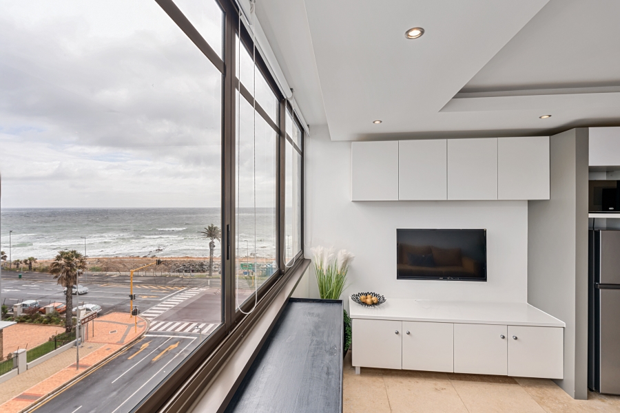 1 Bedroom Property for Sale in Mouille Point Western Cape